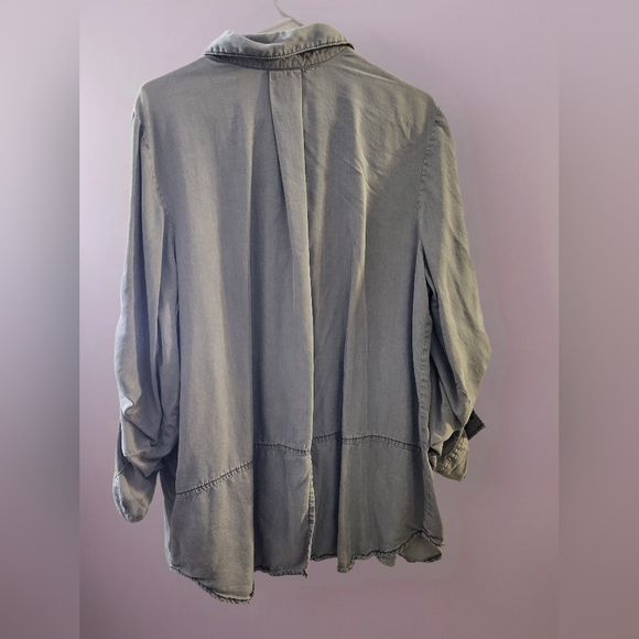 Terre BLUE Casual Gray Button Down Shirt - Picture 2 of 2